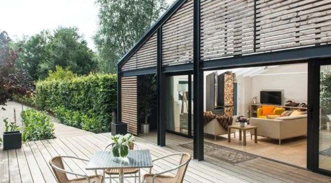 Une maison d’architecte près d’un lac — PLANETE DECO a homes world