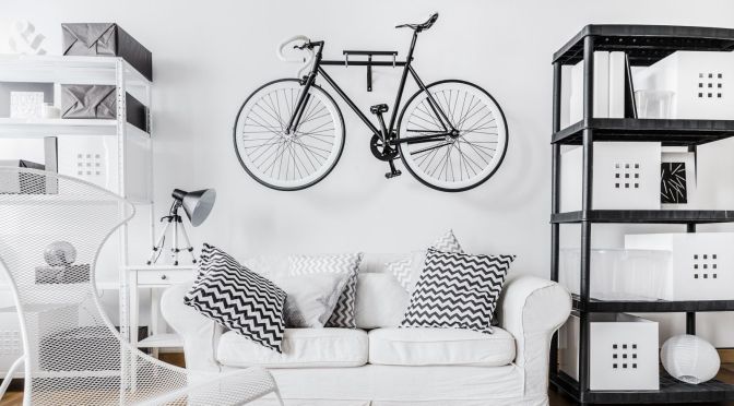 Fixer un objet lourd au mur : support à vélo — REALTOR.ca Blog