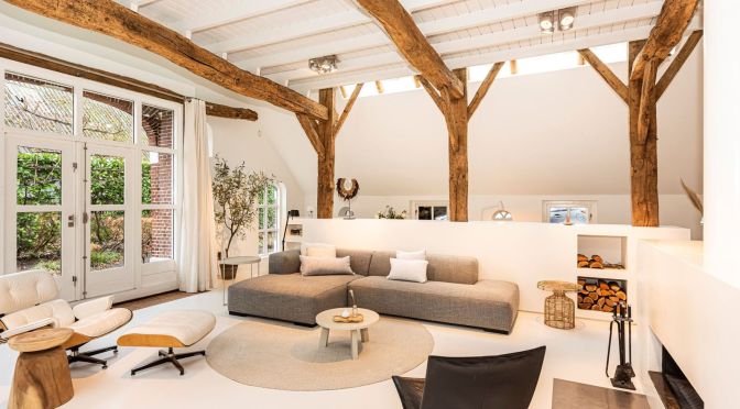 Une ferme du 19e siècle totalement reconstruite par un architecte — Planète Déco