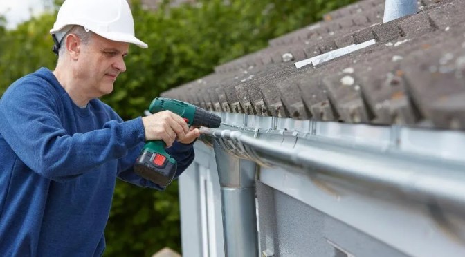 Réparation gouttière : quel artisan contacter pour réparer une gouttière ? — Rénovation de votre habitat, travaux et bricolage